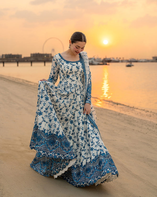 FAIZA SAQLAIN3PC LAWN EMBROIDERED SHIRT WITH NET EMBROIDERED DUPATTA AND TROUSER -718