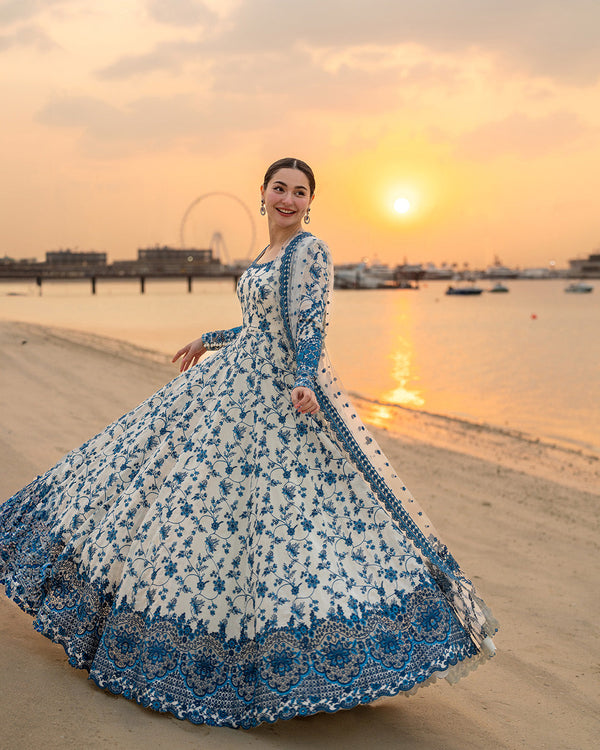 FAIZA SAQLAIN3PC LAWN EMBROIDERED SHIRT WITH NET EMBROIDERED DUPATTA AND TROUSER -718